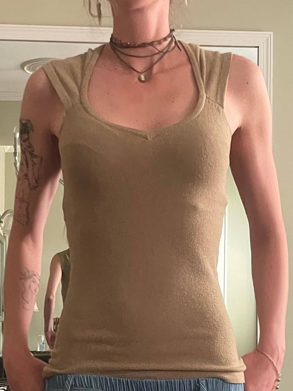 Vintage Gold Ribbed Tank Top - Picture 4 of 9